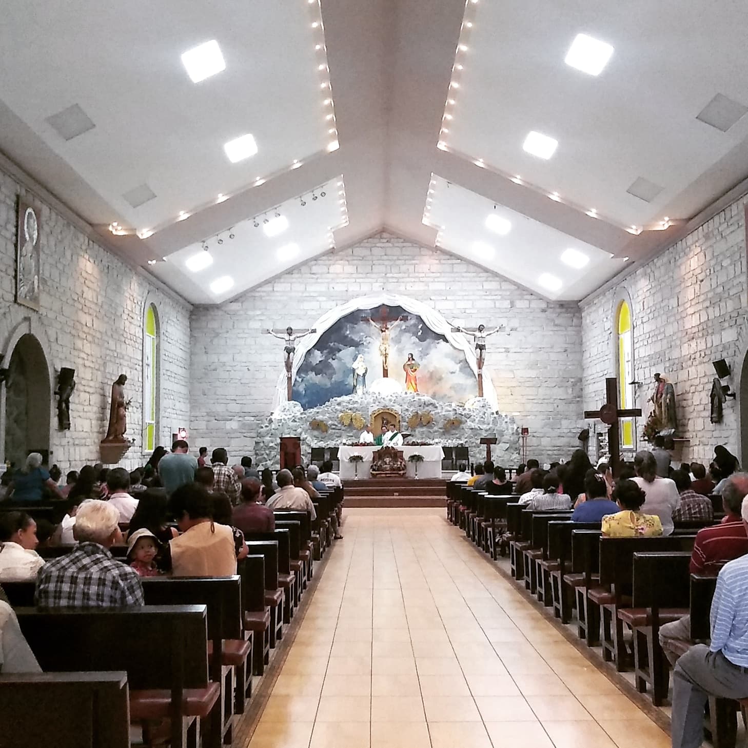 Iglesia El Calvario - Image 1