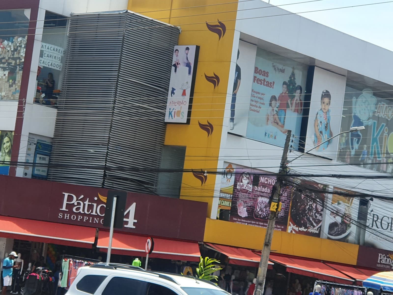 Rua 44 Shopping District Goiânia Brazil - Image 1