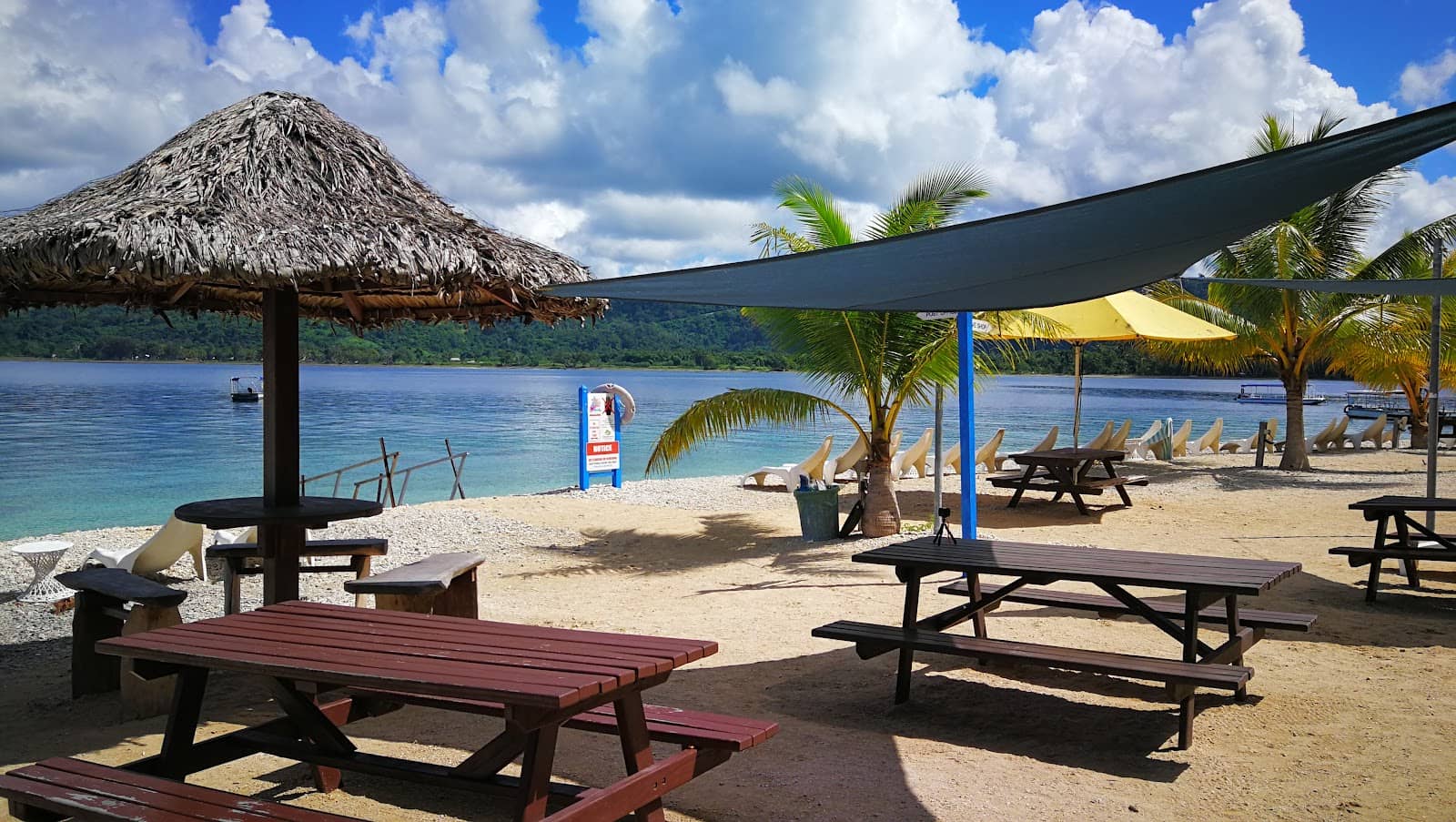 Mele Bay