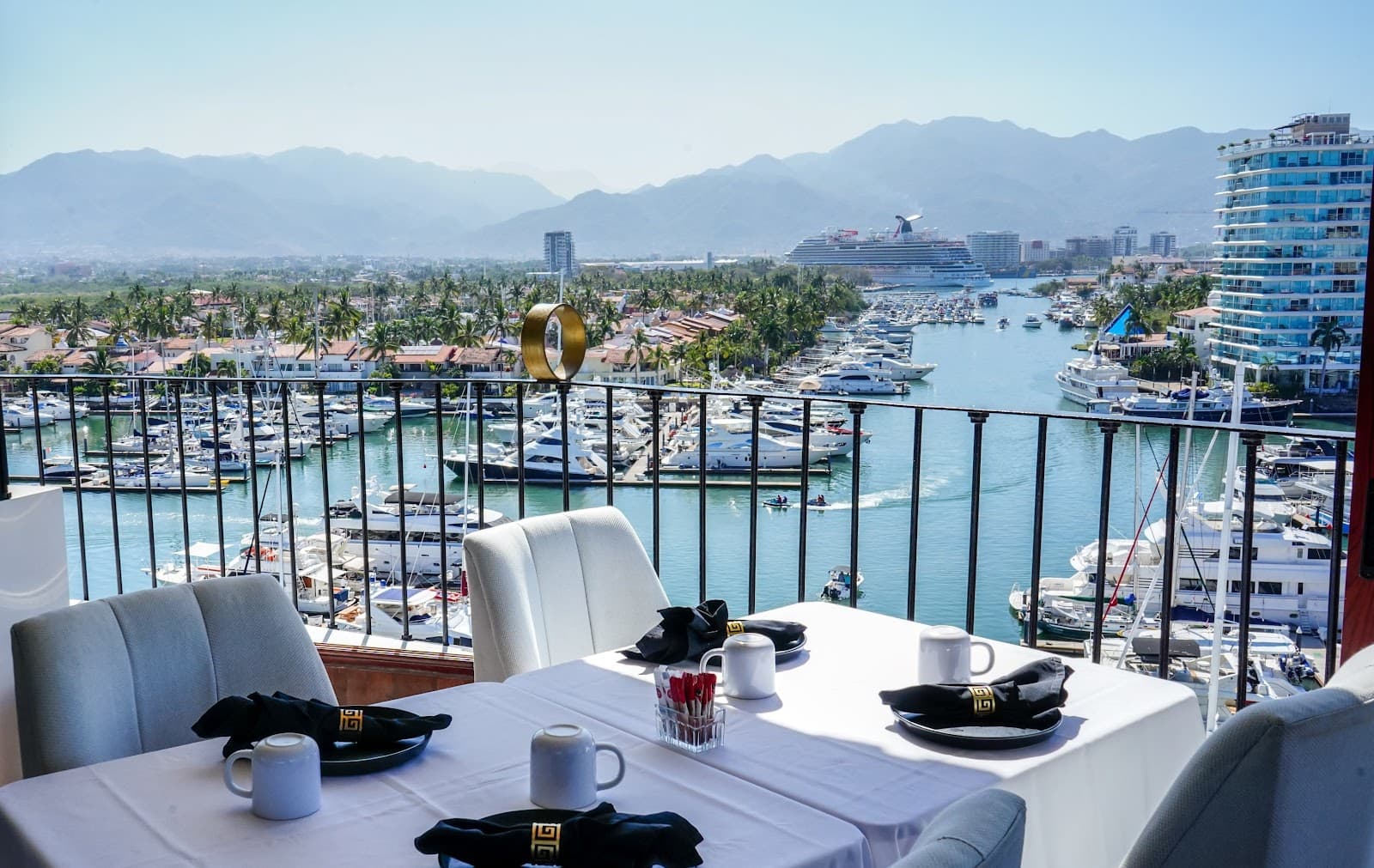 El Faro Lighthouse Marina - Image 1