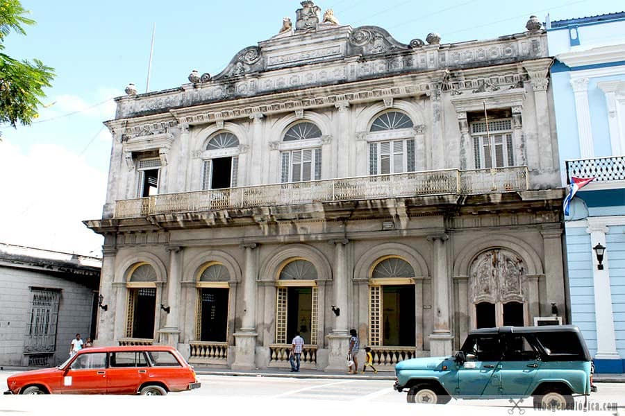 Gener y del Monte Provincial Library - Image 1