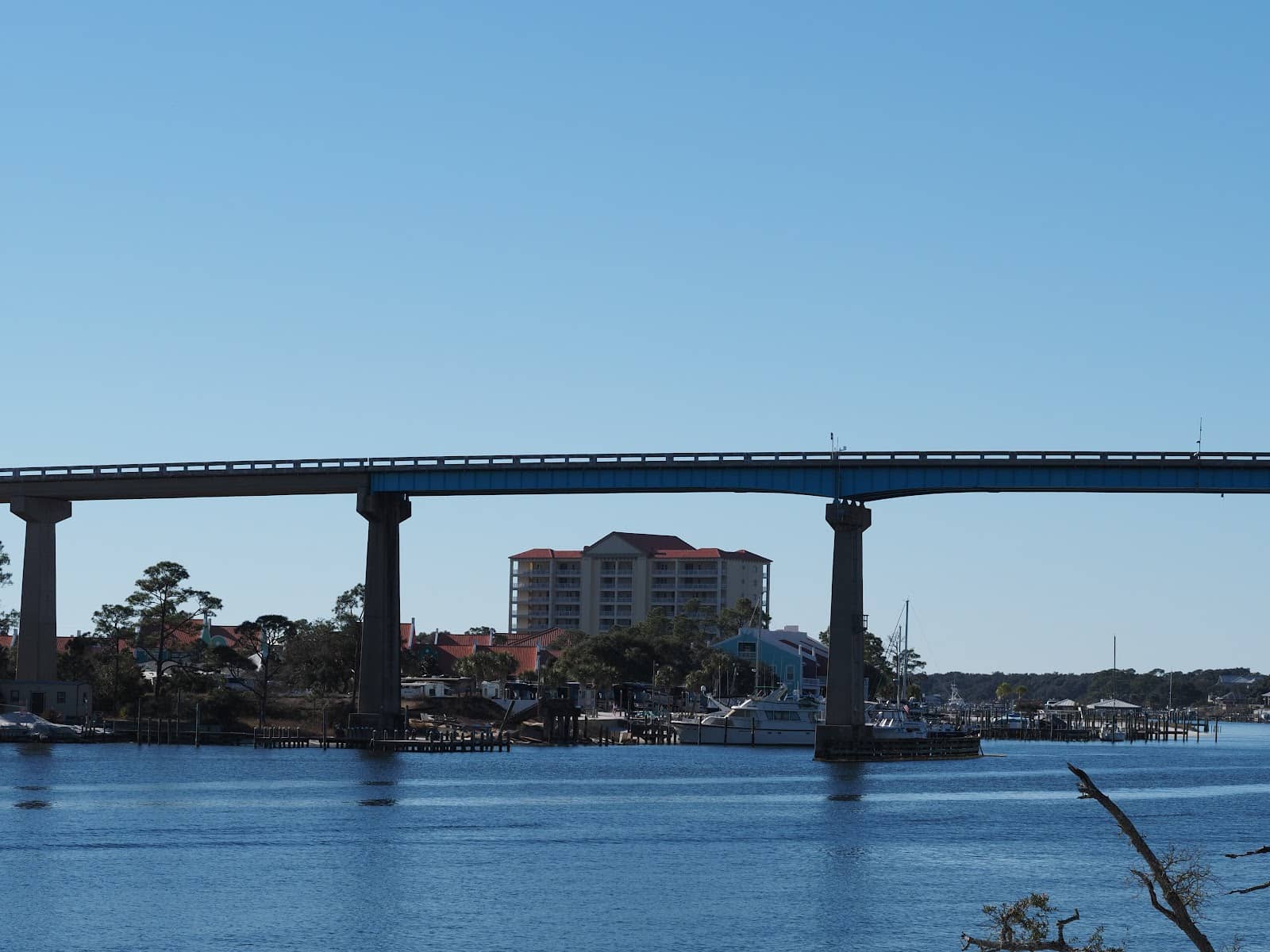 Island Gateway
