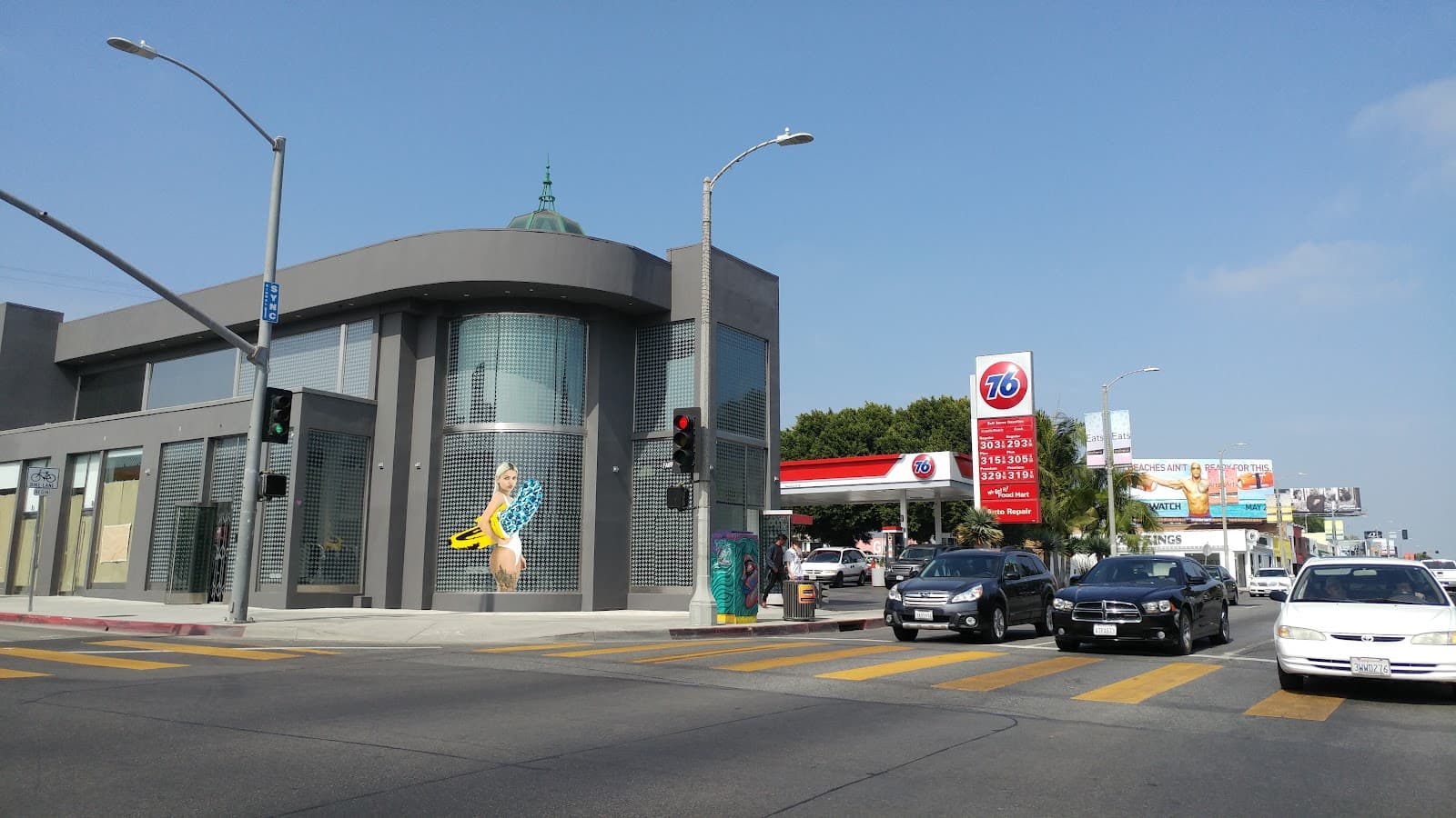 Melrose Avenue (between La Brea Ave and Fairfax Ave) - Image 1