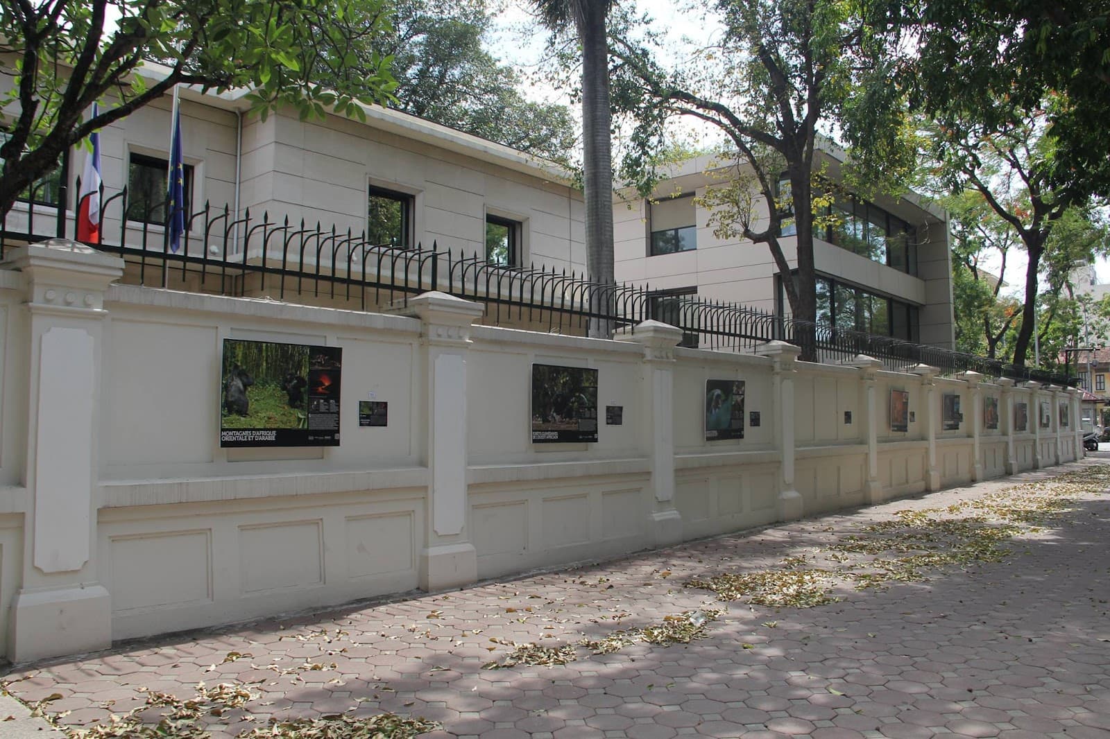 French Embassy, Hanoi - Image 1