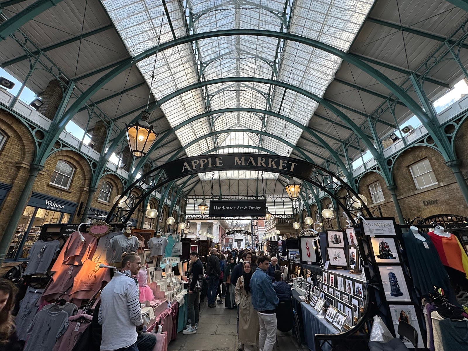 Apple Market - Image 1