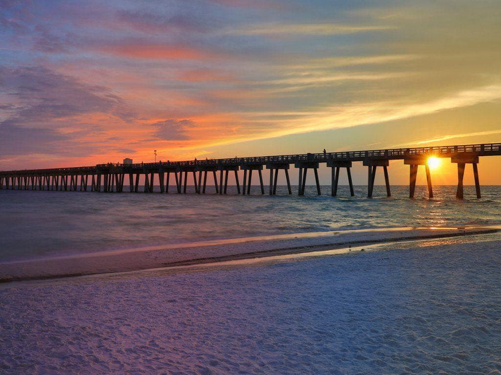 Russell-Fields City Pier - Image 1