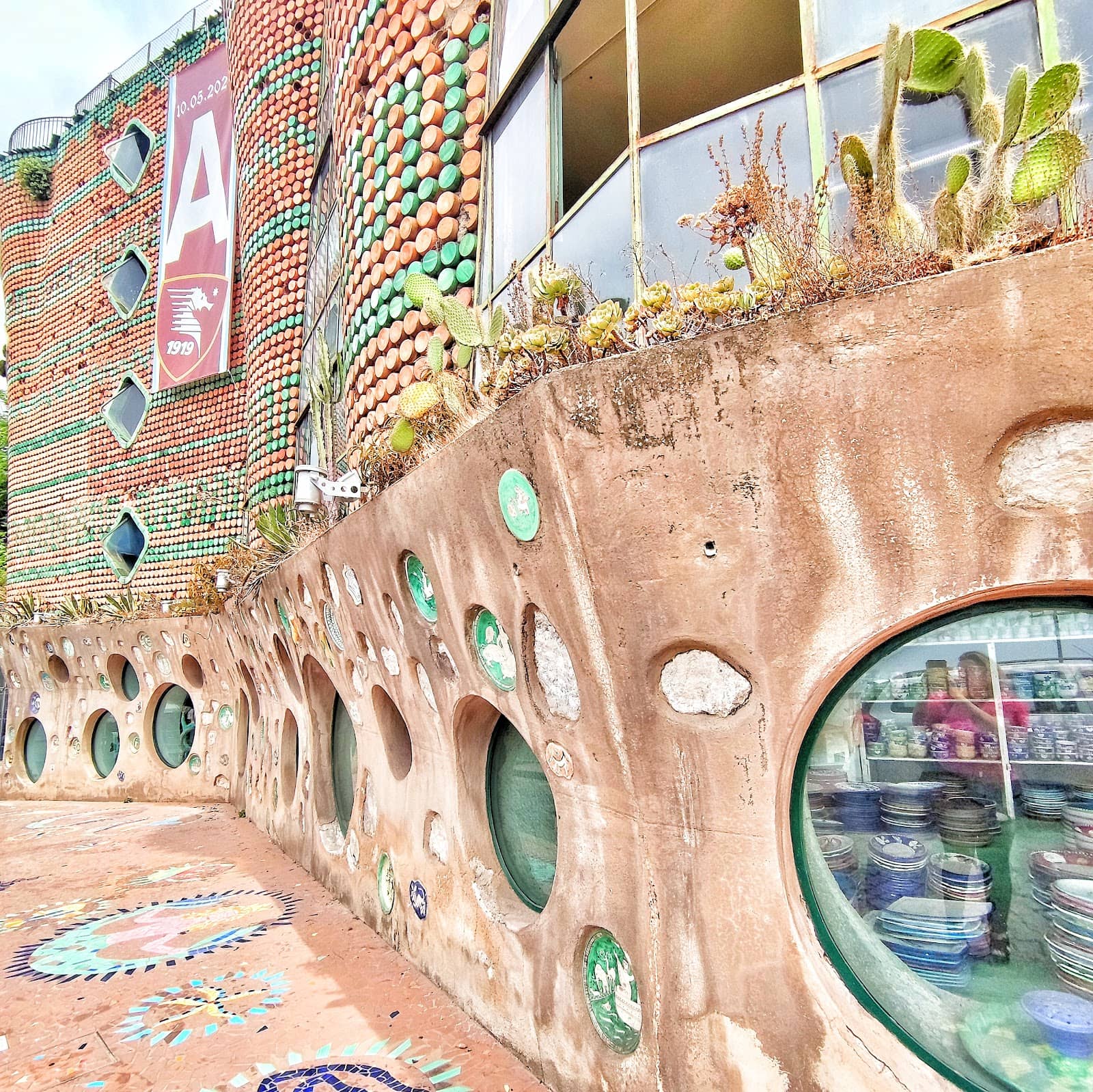 Artistic Tiles & Decor