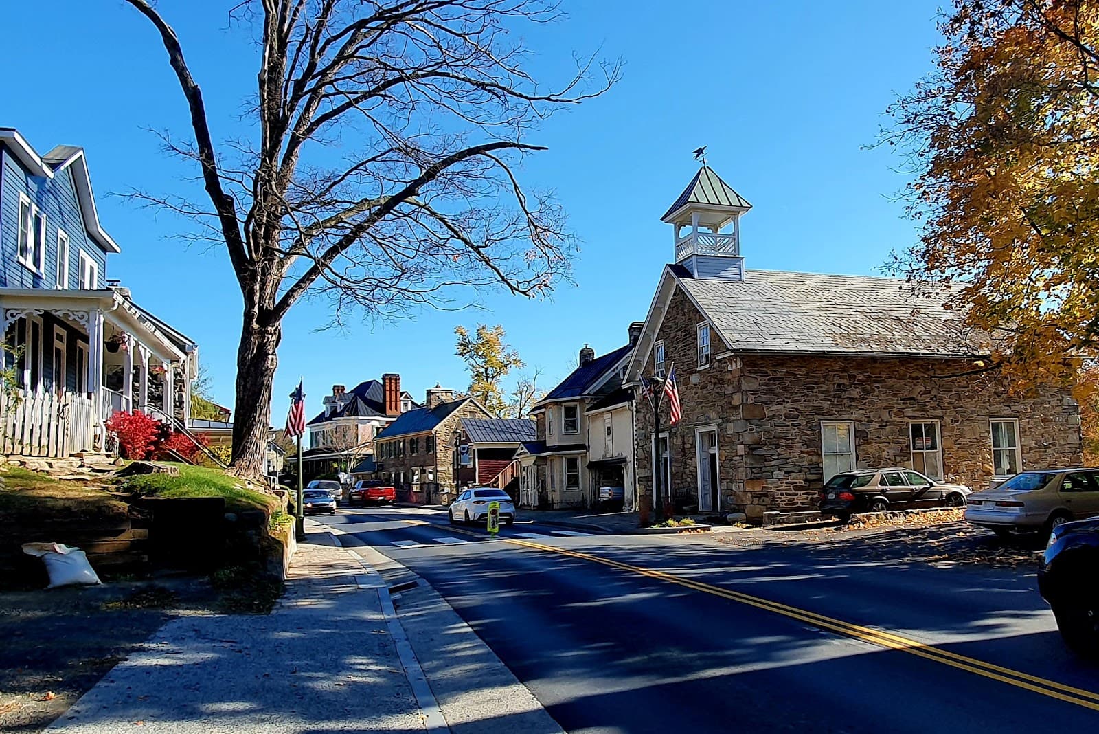 Hillsboro Historic District - Image 1