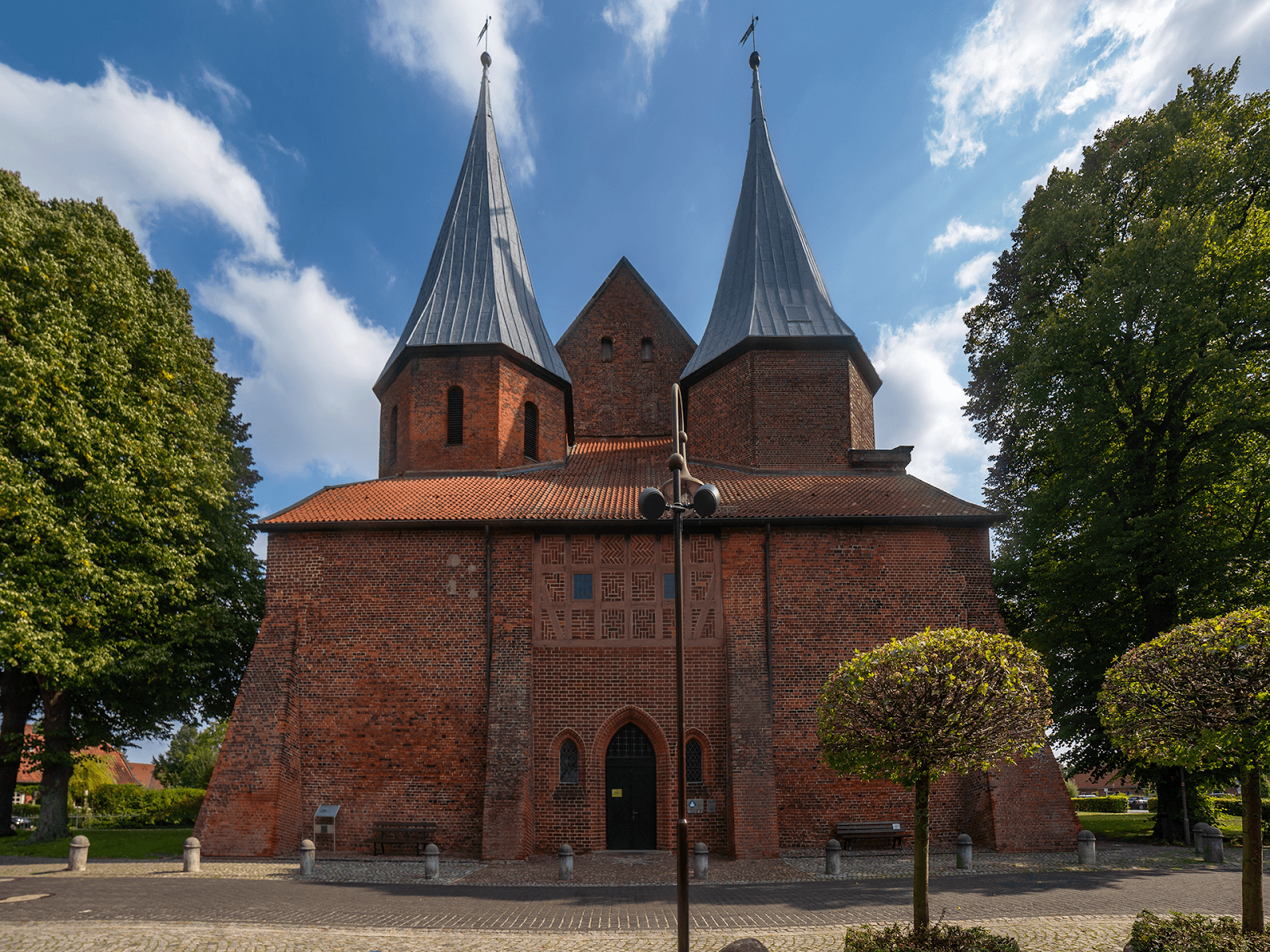 Bardowick Cathedral - Image 1