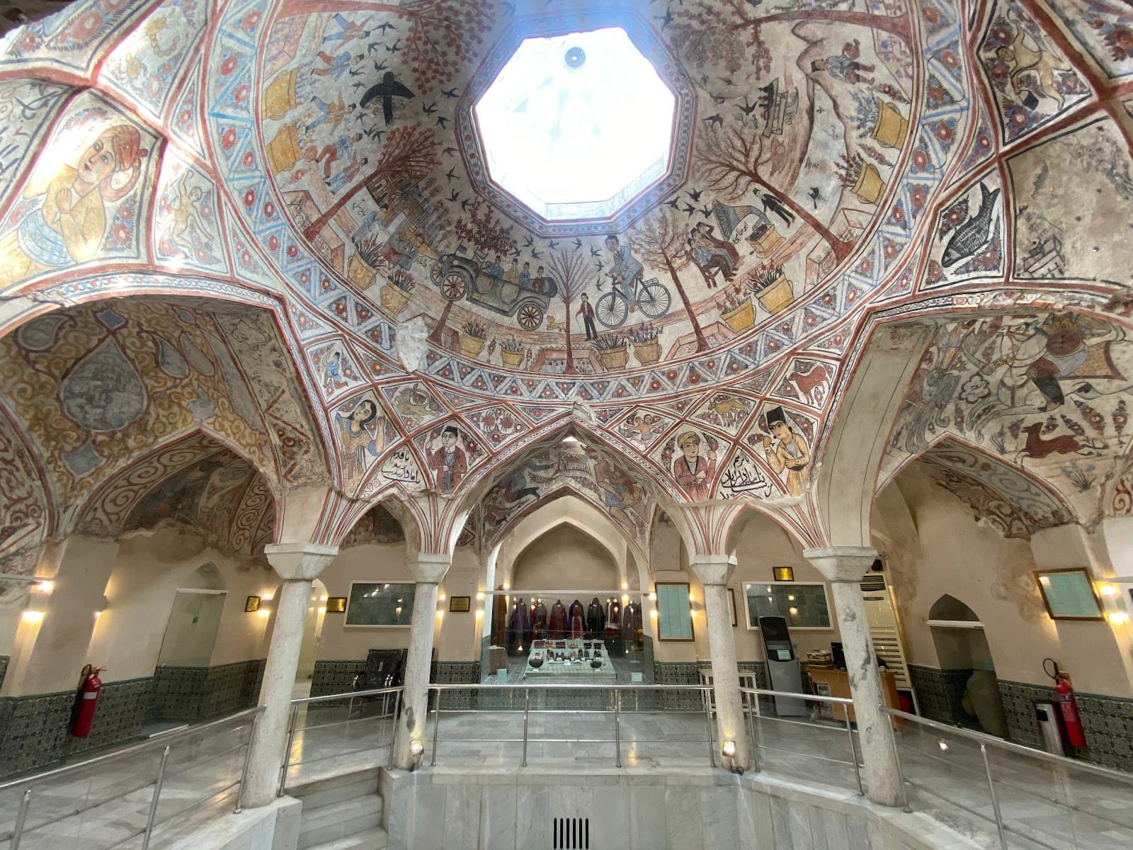 Anthropology Museum (Mahdi Gholi Beyk Bathhouse) - Image 1