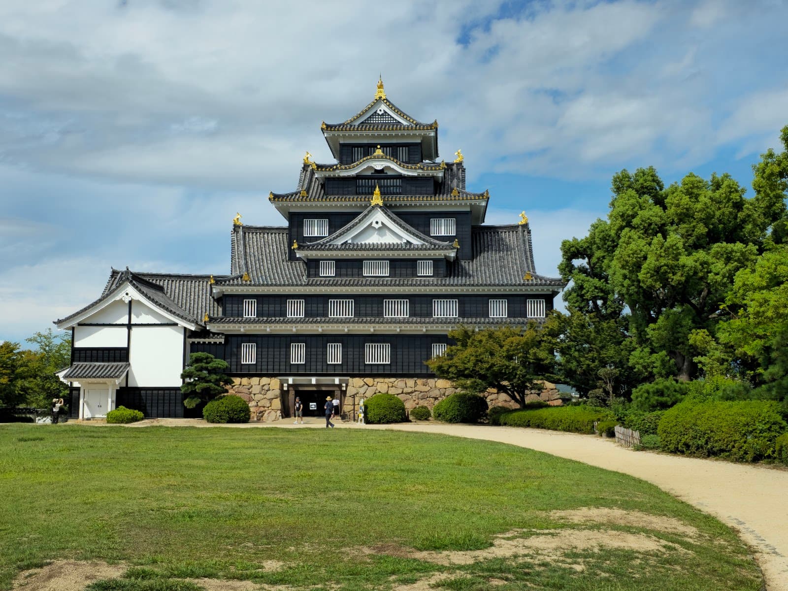 Okayama Castle - Image 1