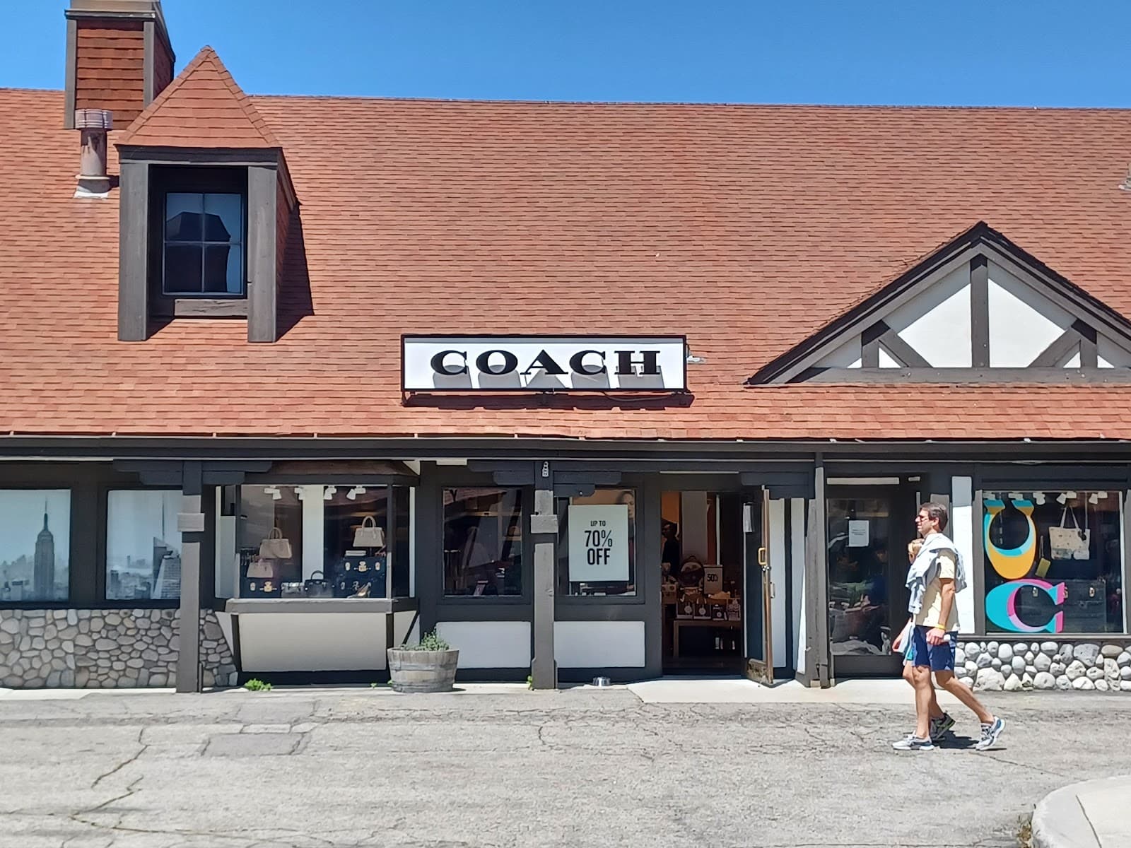 Lake Arrowhead Village - Image 1