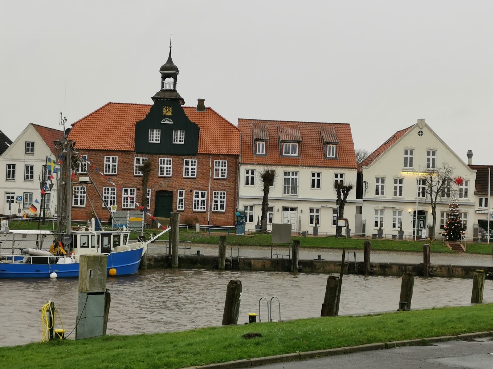 Tönning Harbor - Image 1