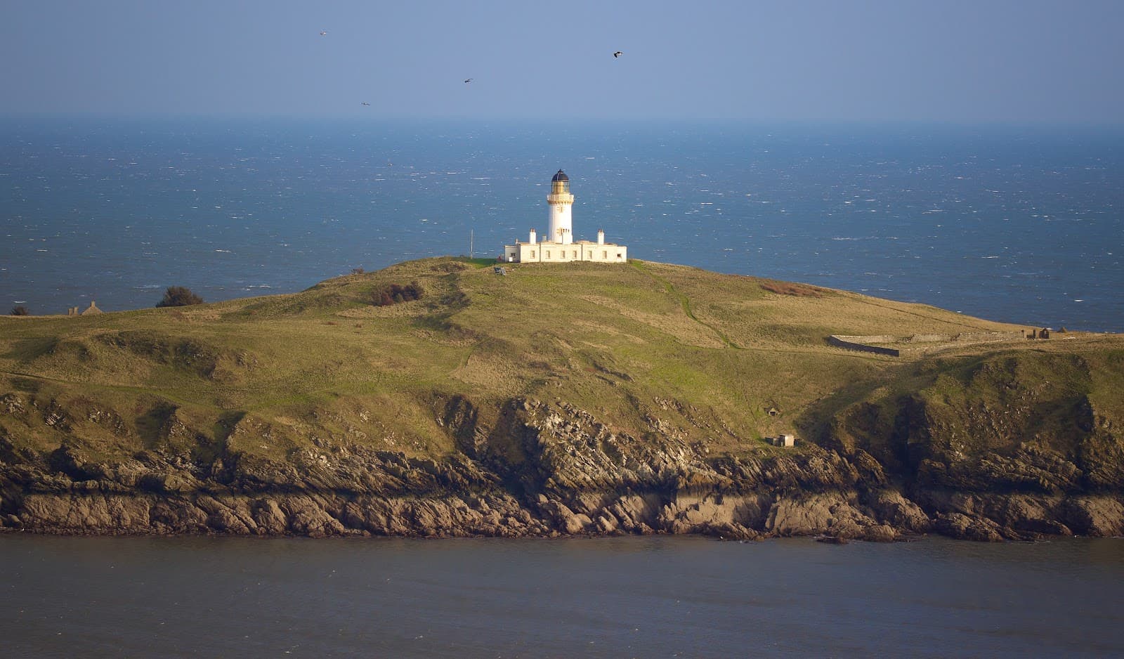 Little Ross Island Lighthouse - Image 1