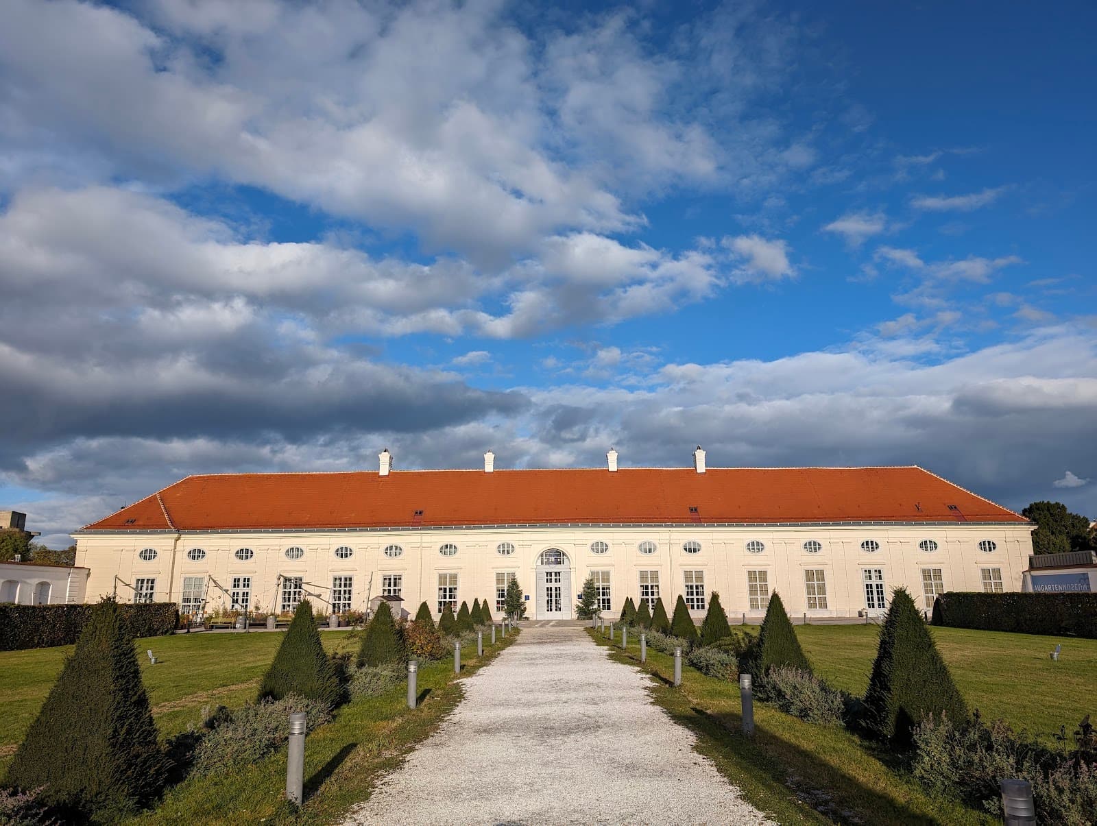 Kaiserliche Porzellan Sammlung - Image 1