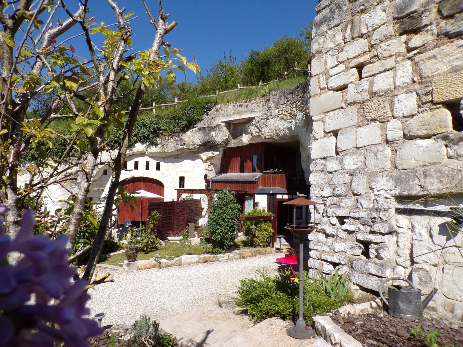 Habitations troglodytiques de Beaulieu-lès-Loches - Image 1