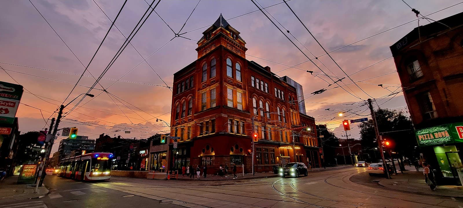 Leslieville Toronto - Image 1