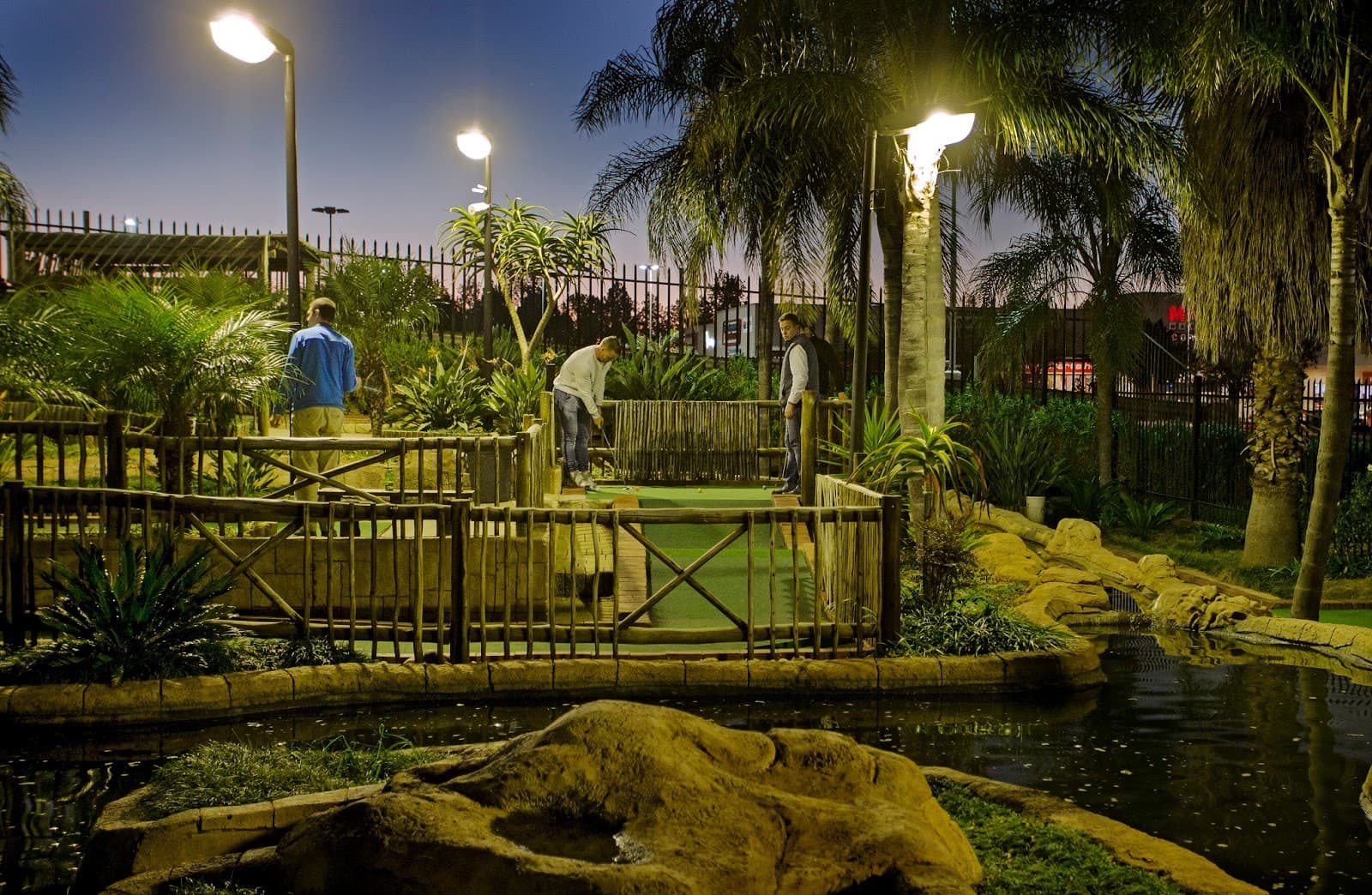 Mini Golf - Image 1