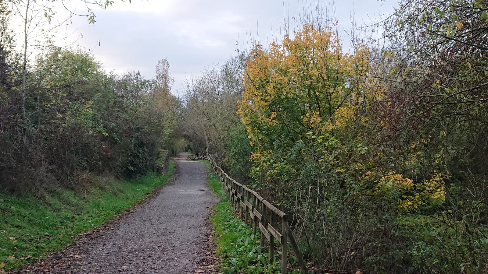 Zadorra Riverwalk East - Image 1