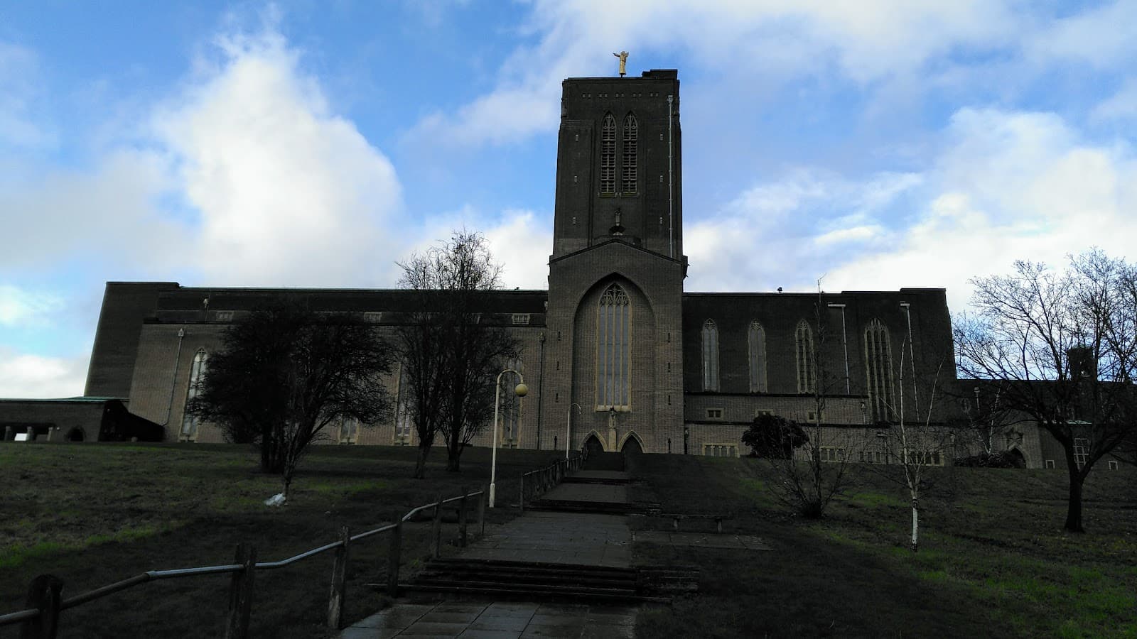 Stag Hill Guildford - Image 1
