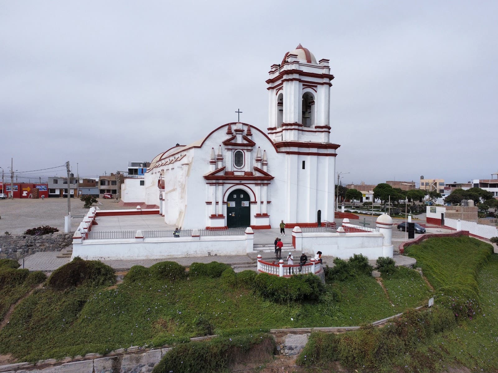 Iglesia de Huanchaco Nuestra Señora de la Candelaria - Image 1