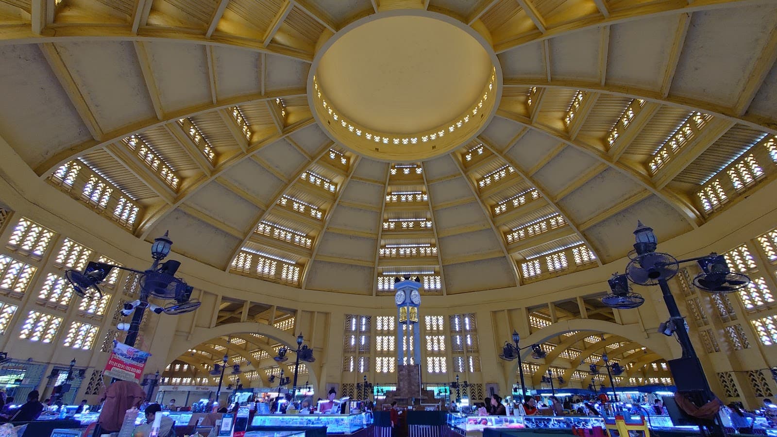Central Market Phsar Thmei - Image 1