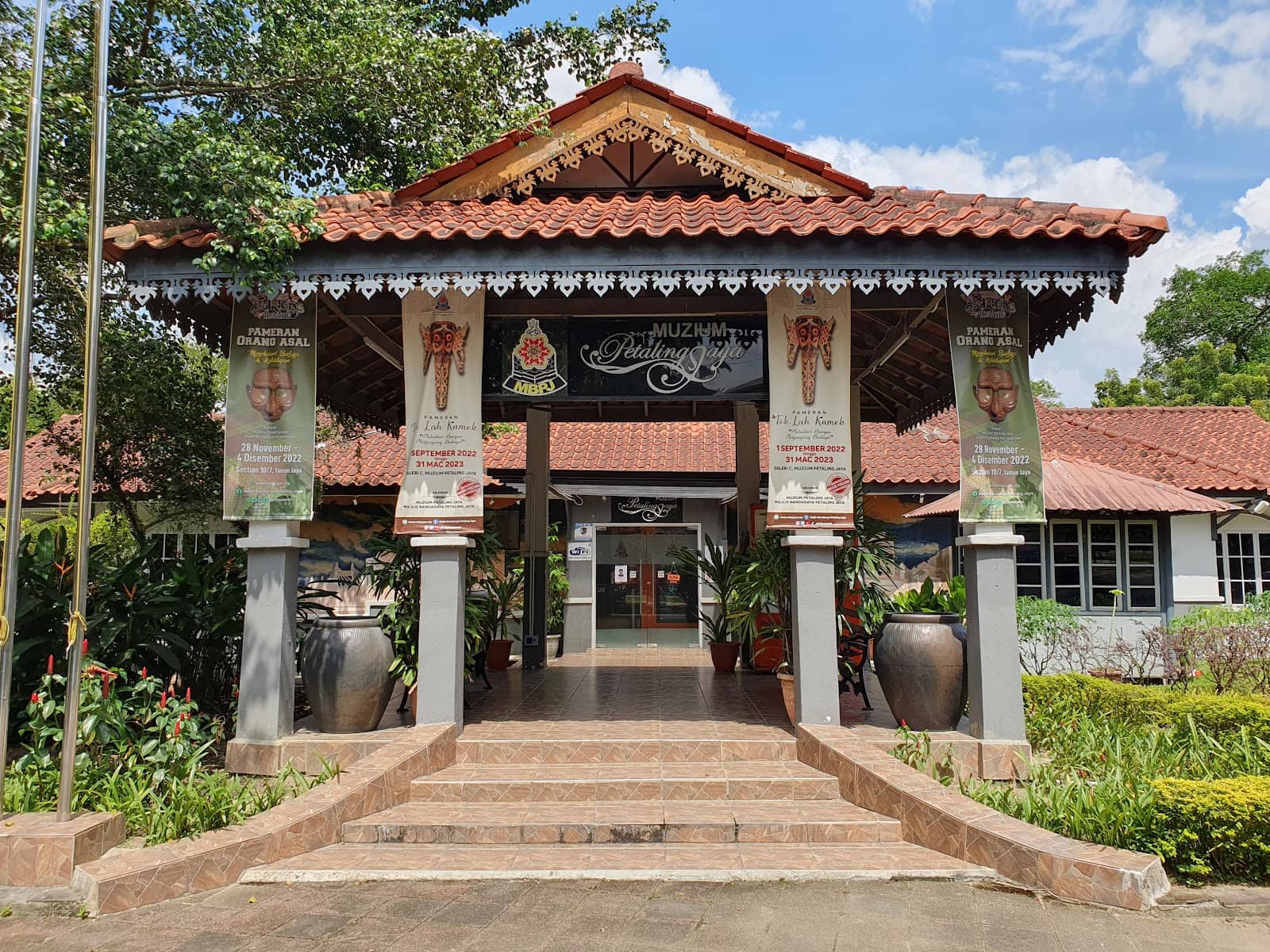 The Petaling Tree Story