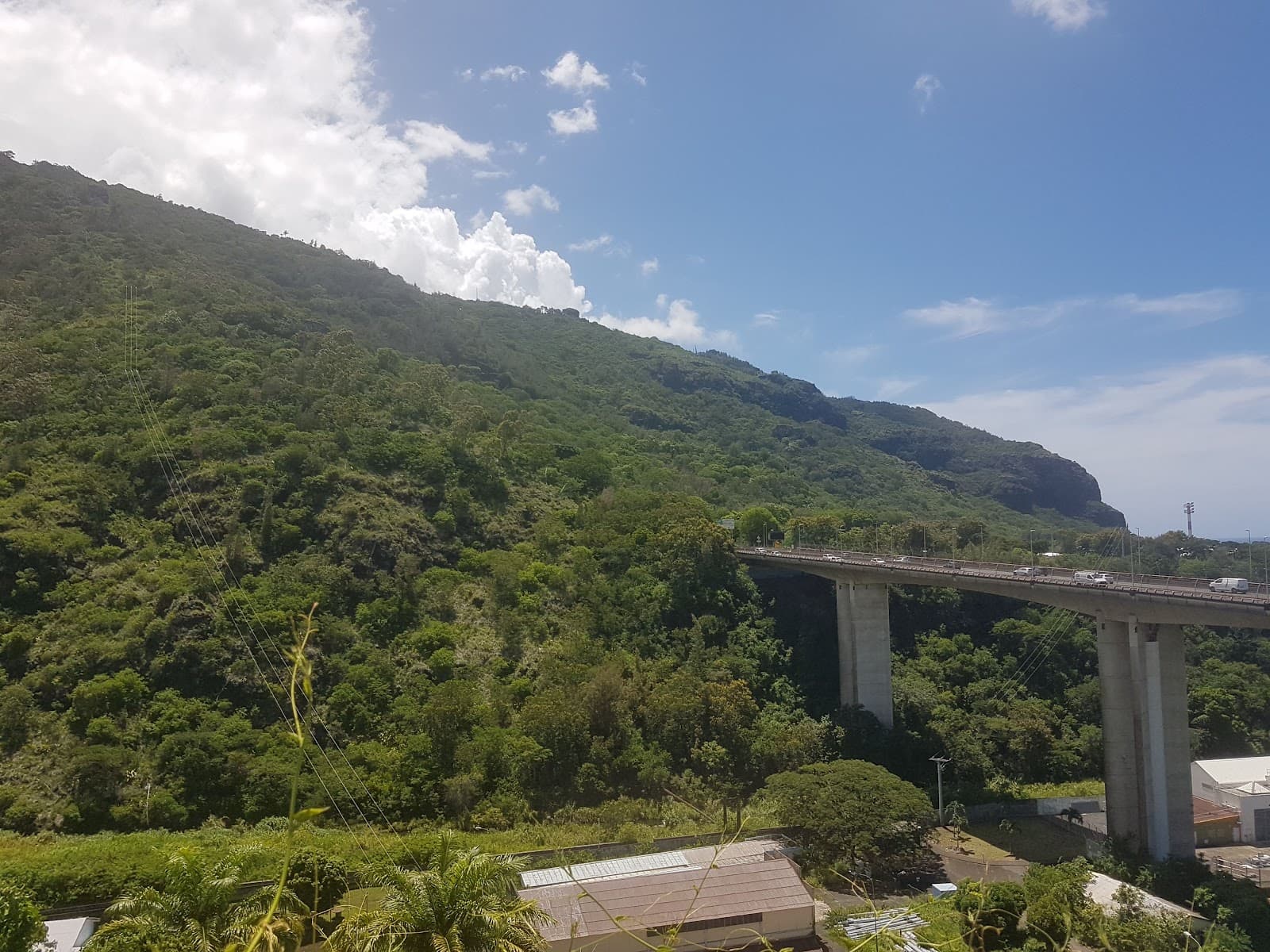 Pont Vinh-San - Image 1