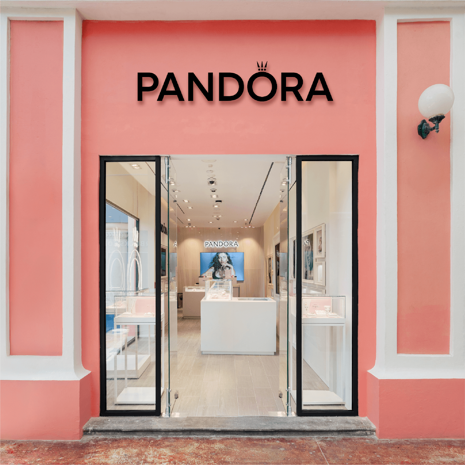 Personalized Jewelry Experience