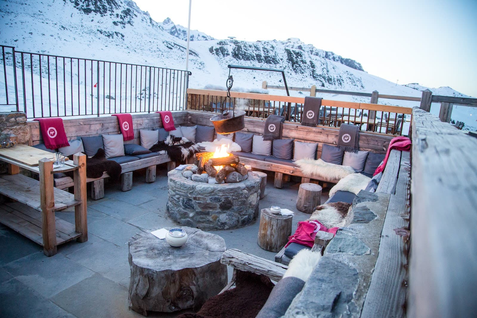 Creux Noirs Summit - Image 1