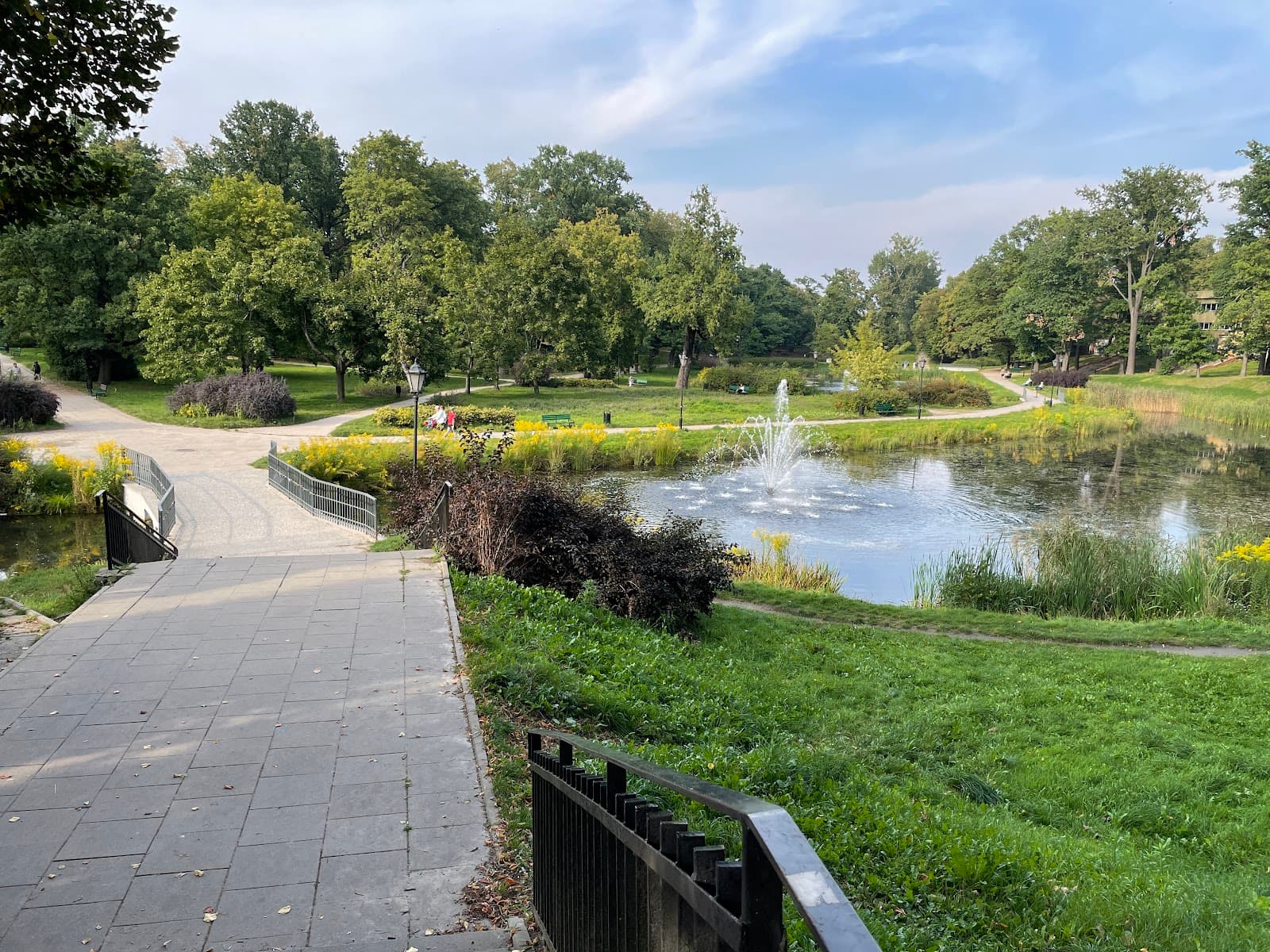 Helenów Park - Image 1