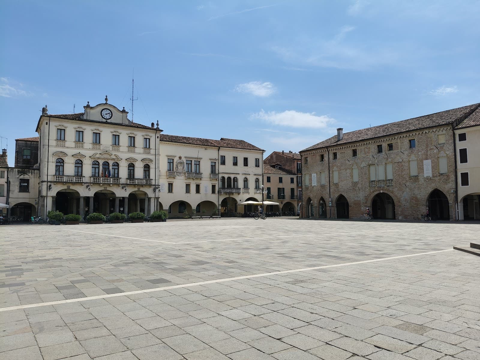 Piazza Maggiore (Este) - Image 1