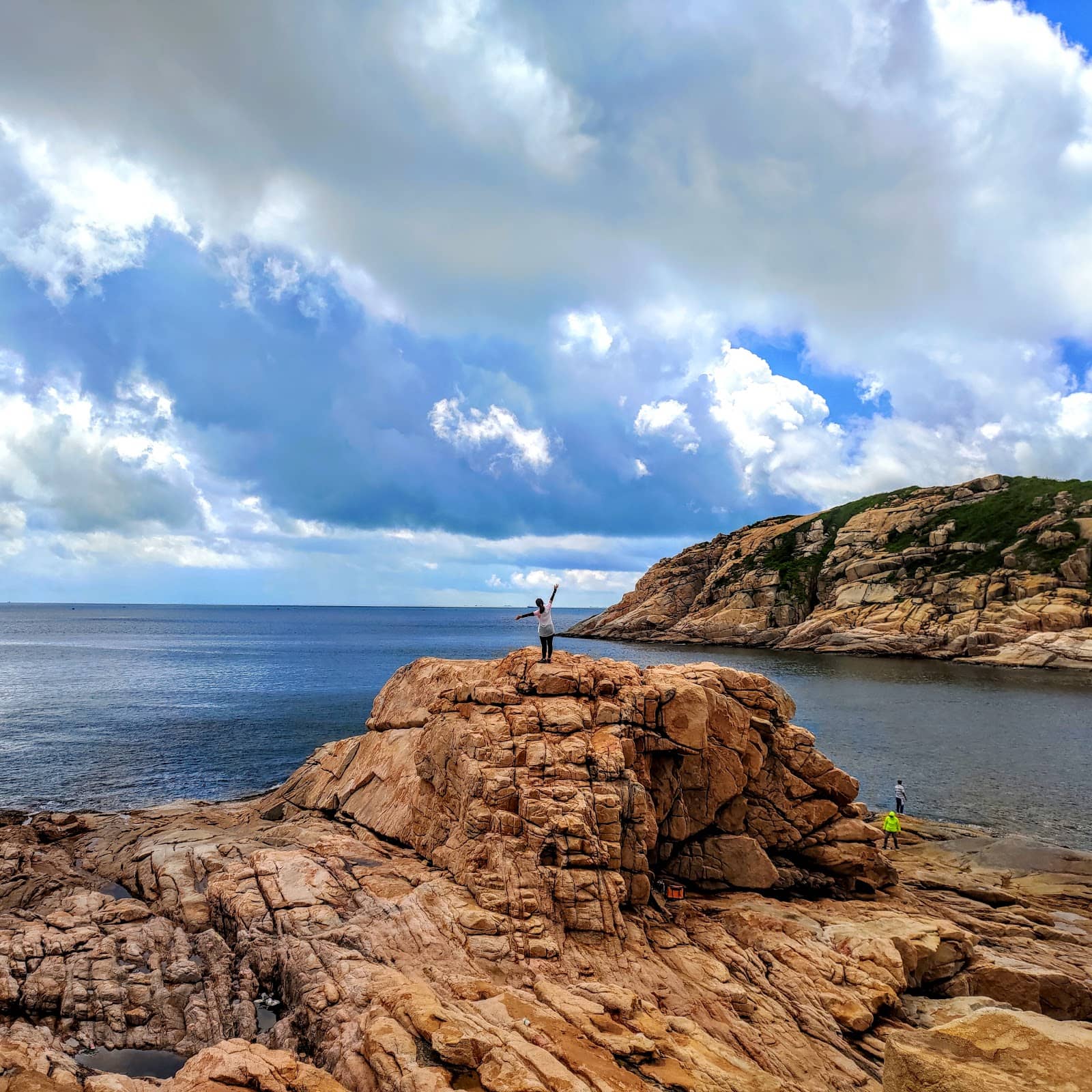 Tai Tau Chau (Big Wave Bay)