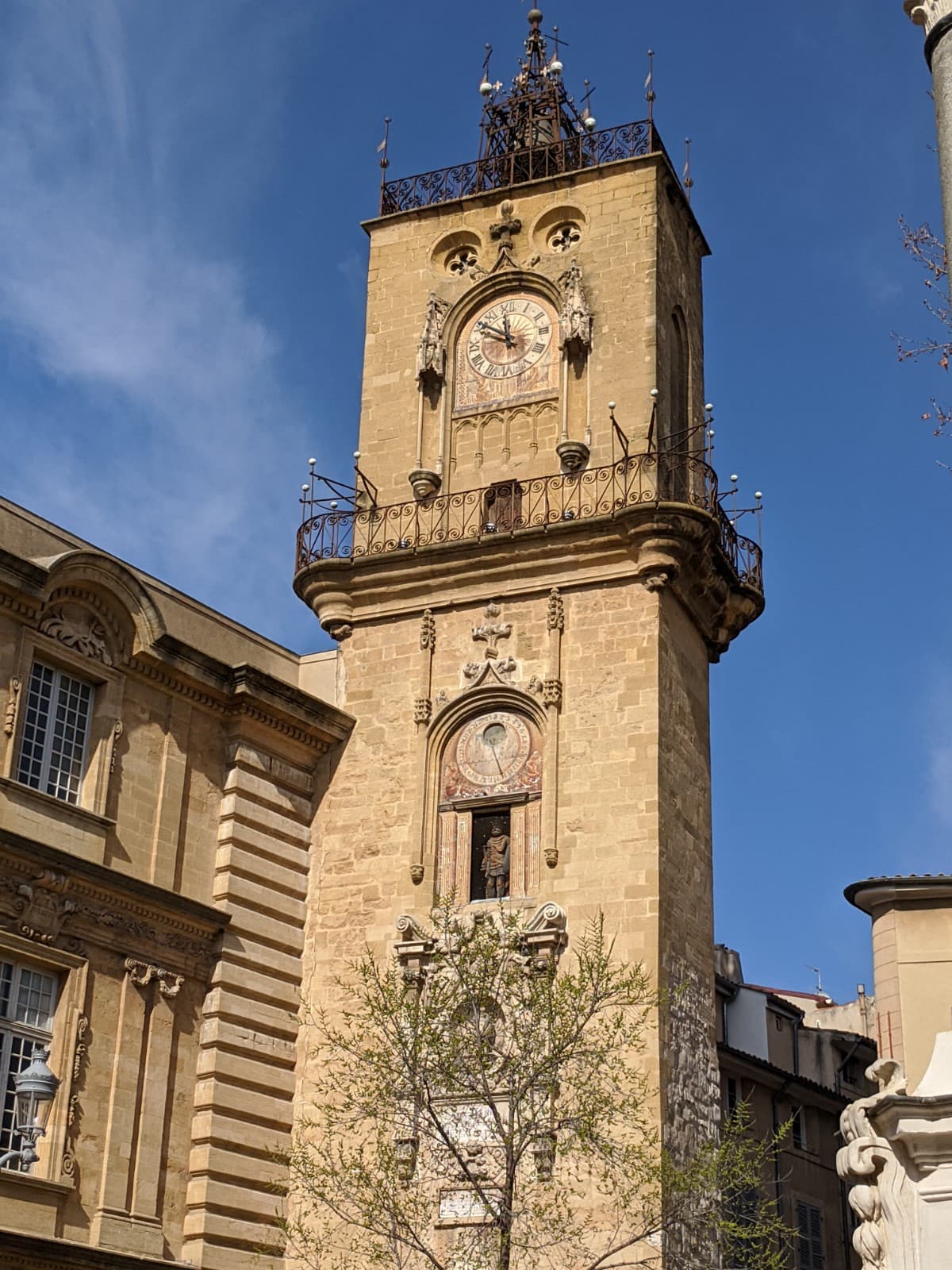 Place de l'Hôtel de Ville - Image 1