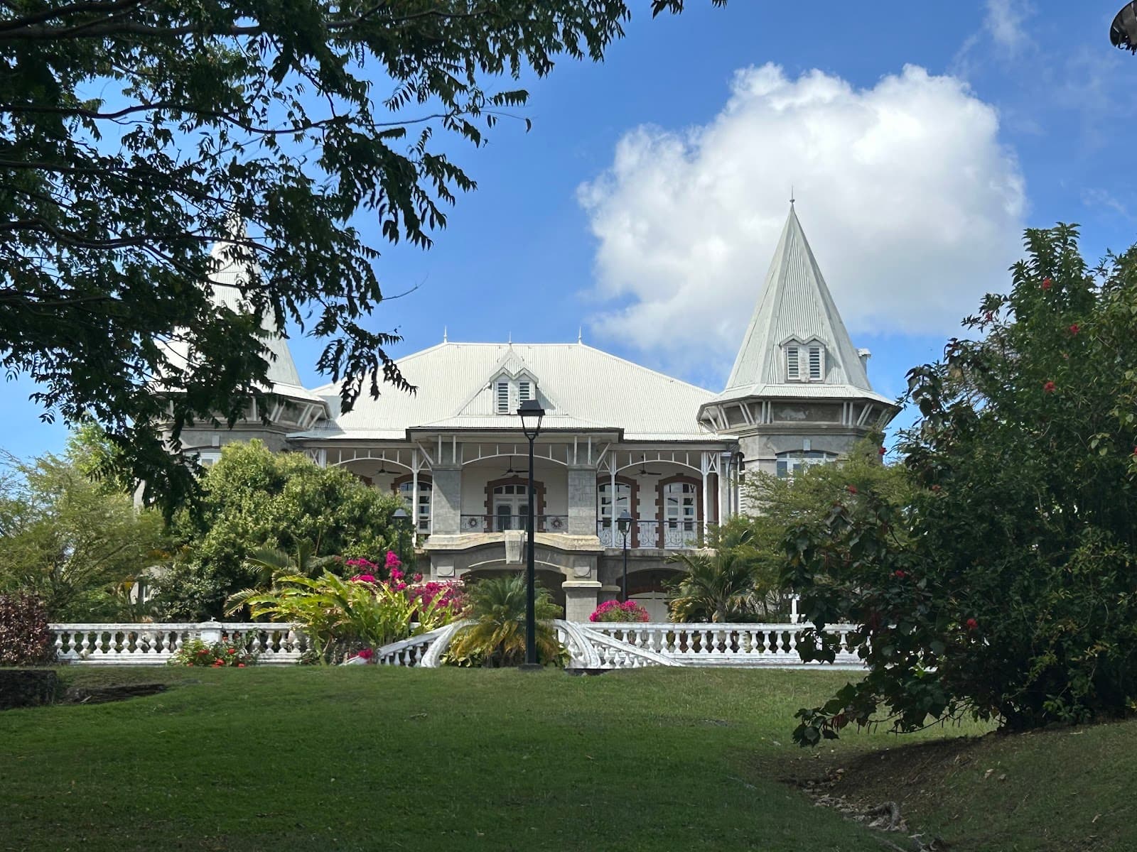 Habitation La Favorite Distillery - Image 1