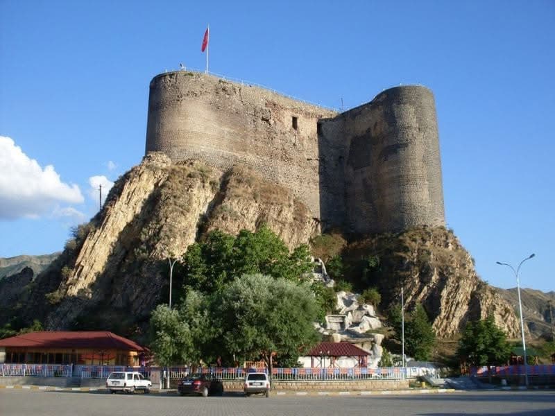 Oltu Castle - Image 1