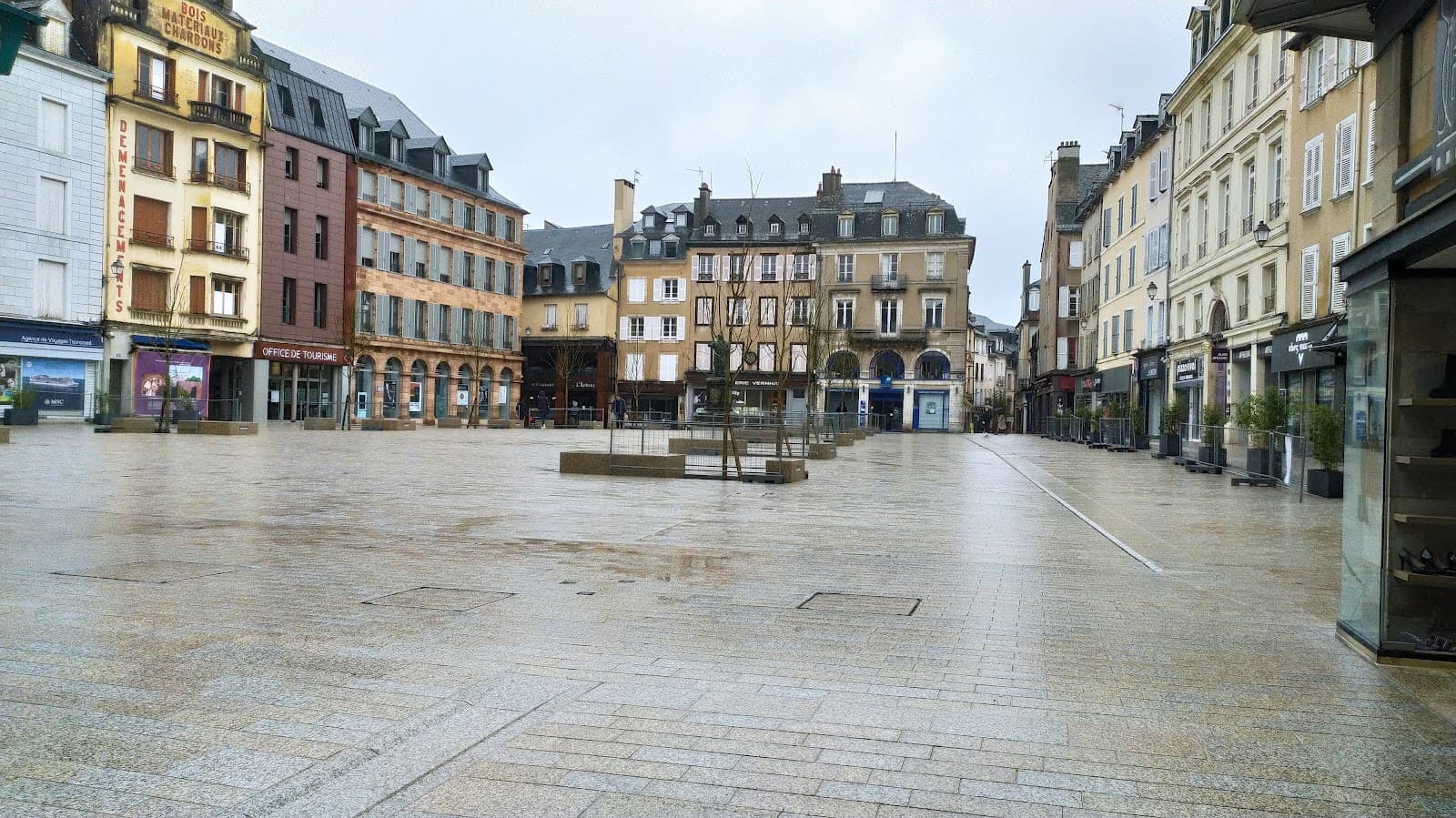 Place de la Cité - Image 1