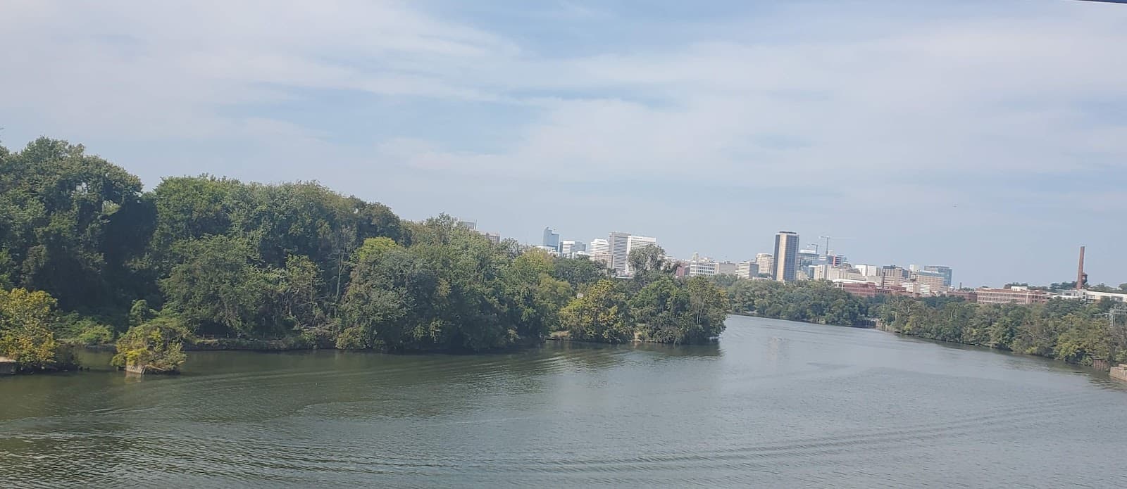 Rocketts Landing Richmond - Image 1