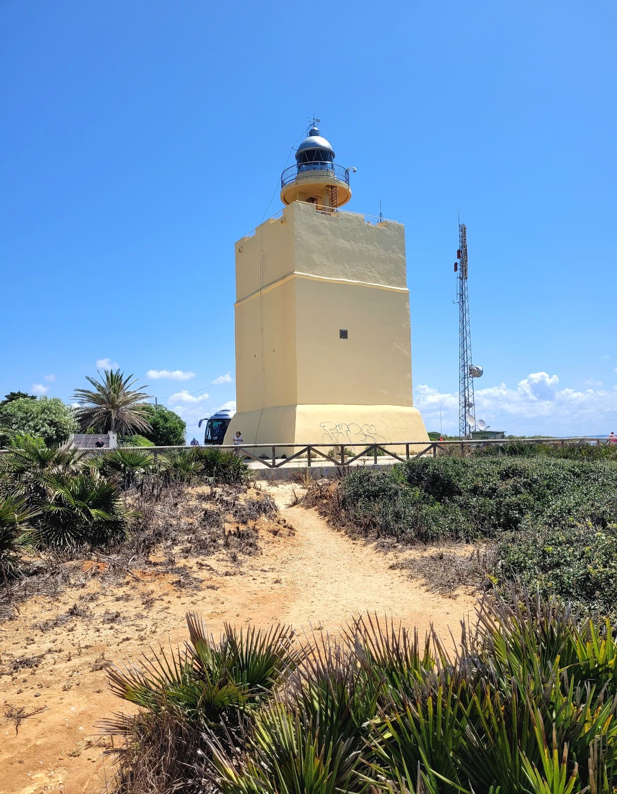 Faro de Roche - Image 1