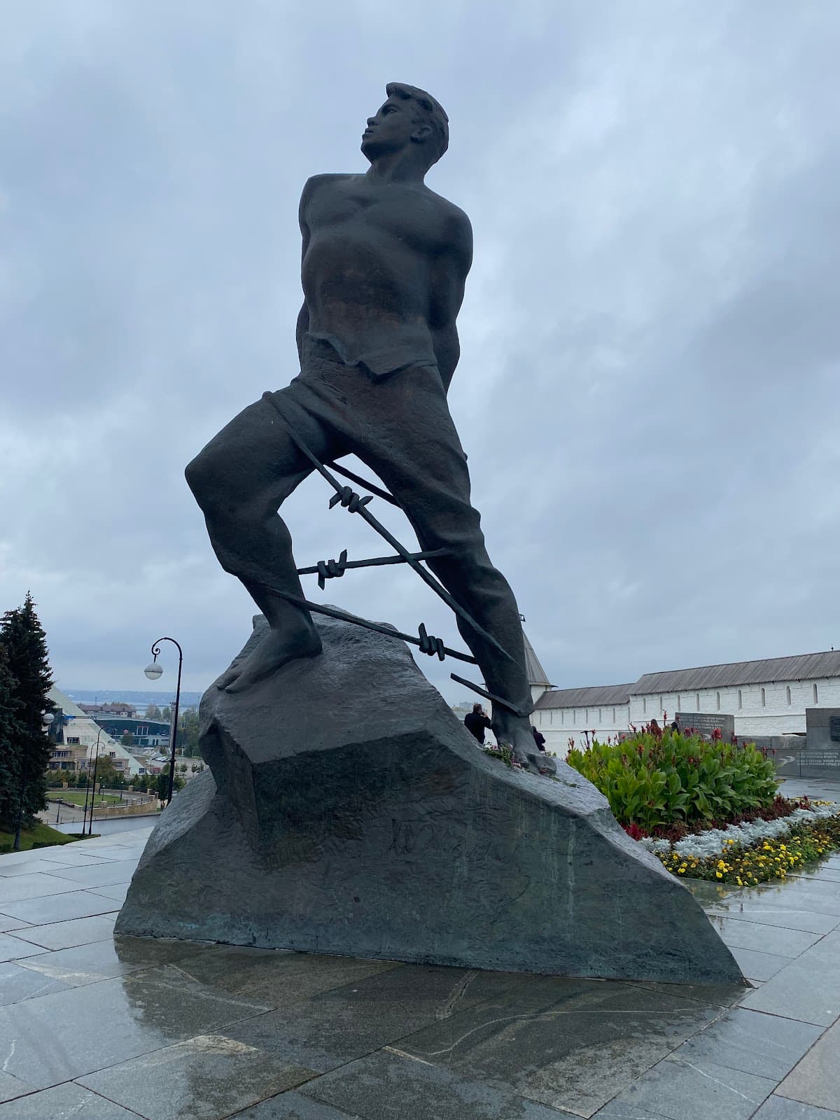 Musa Jalil Monument - Image 1