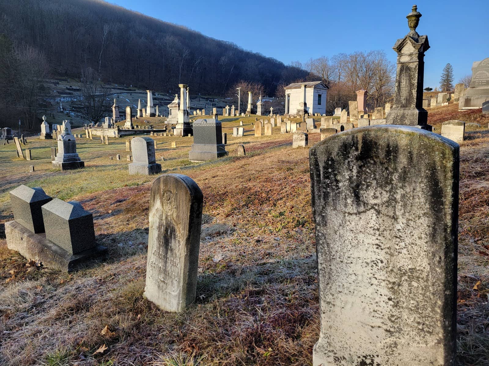 Oldest Grave (1798)