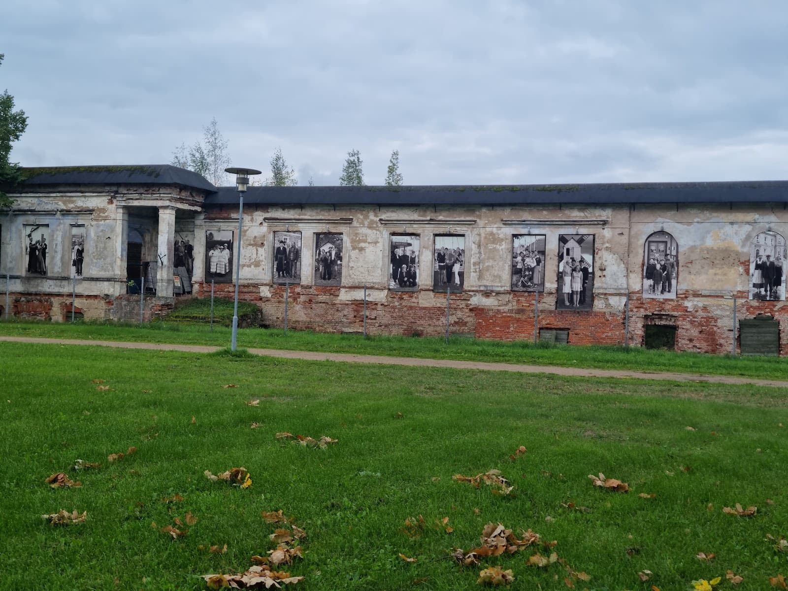 Raadi Manor Park - Image 1