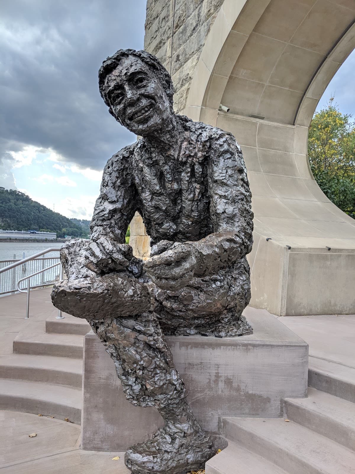 Tribute to Children Mister Rogers Statue - Image 1