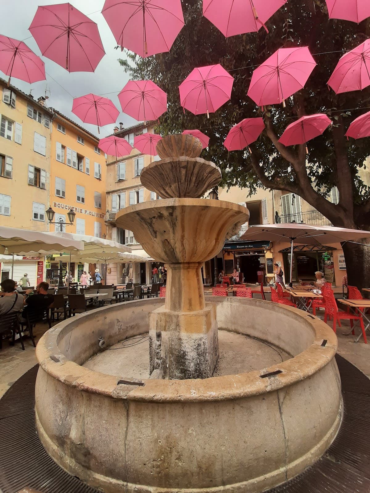 Place aux Aires Grasse - Image 1