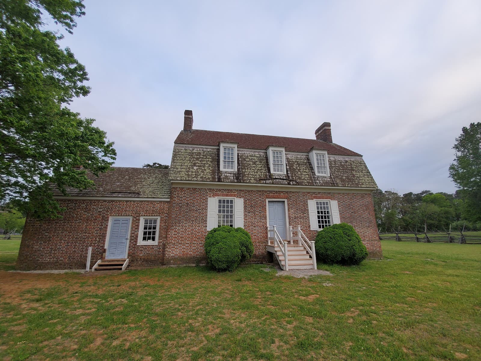 Pemberton Hall - Image 1