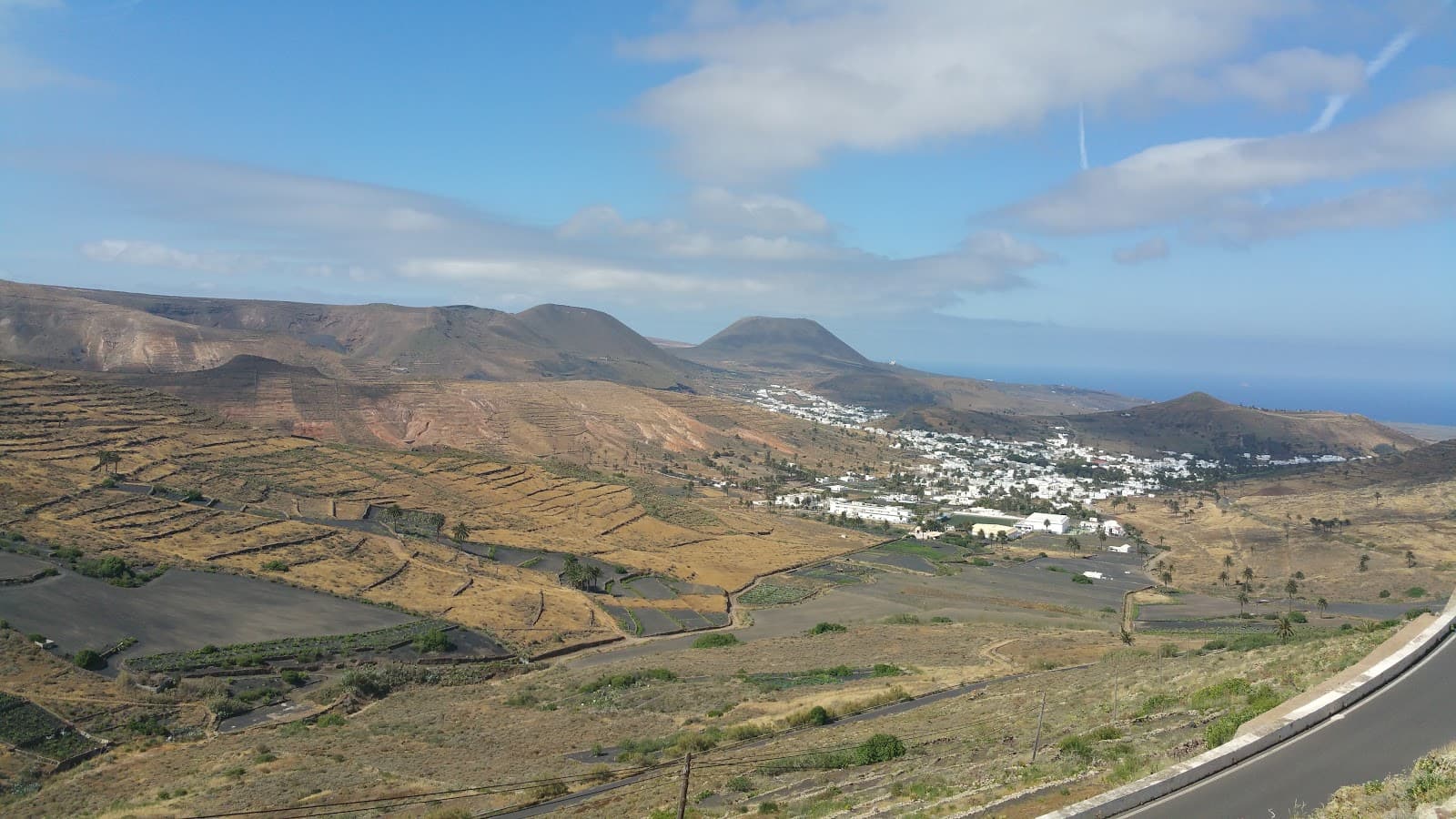 Valle de las Mil Palmeras - Image 1
