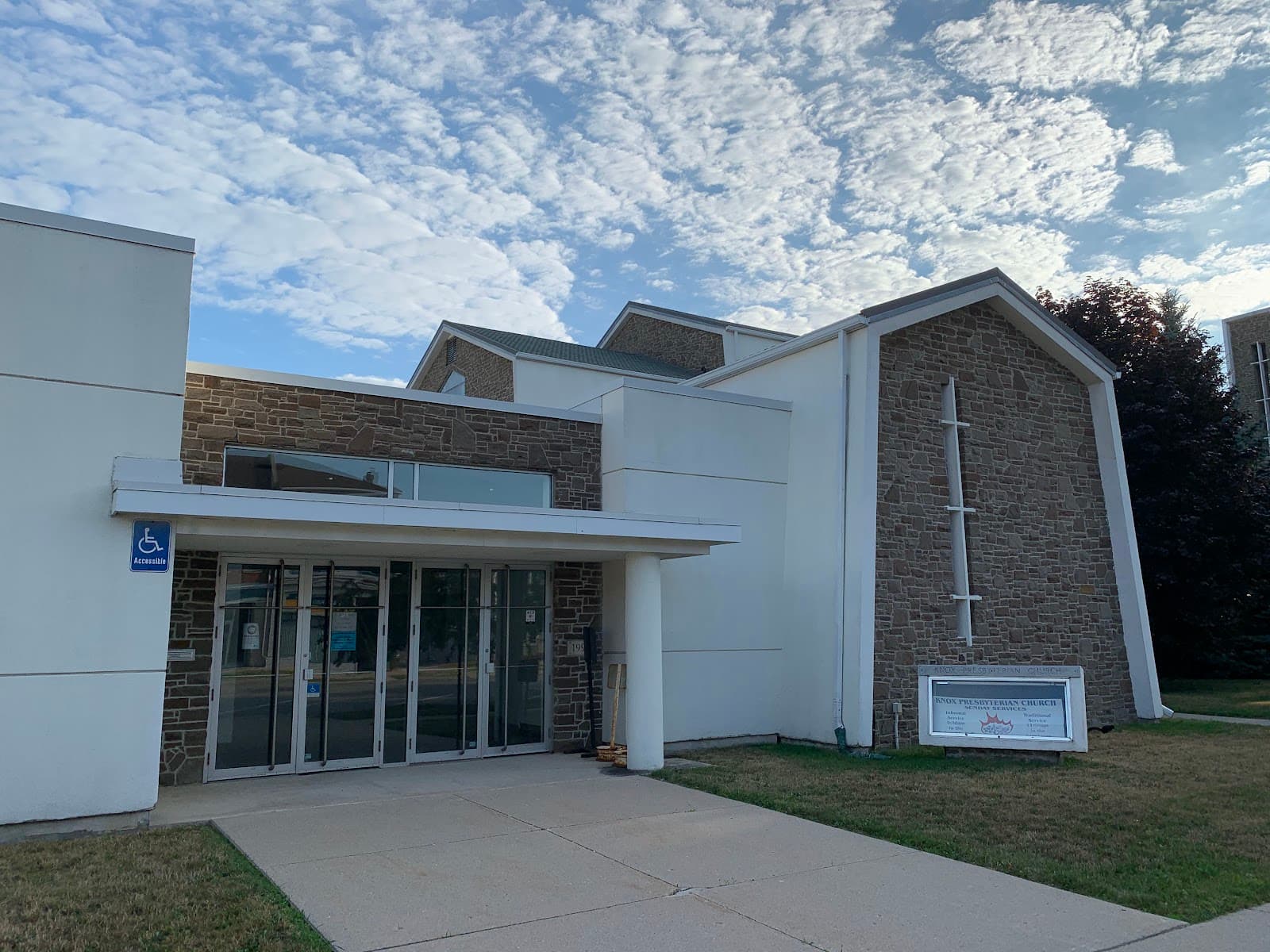 Knox Presbyterian Church - Image 1