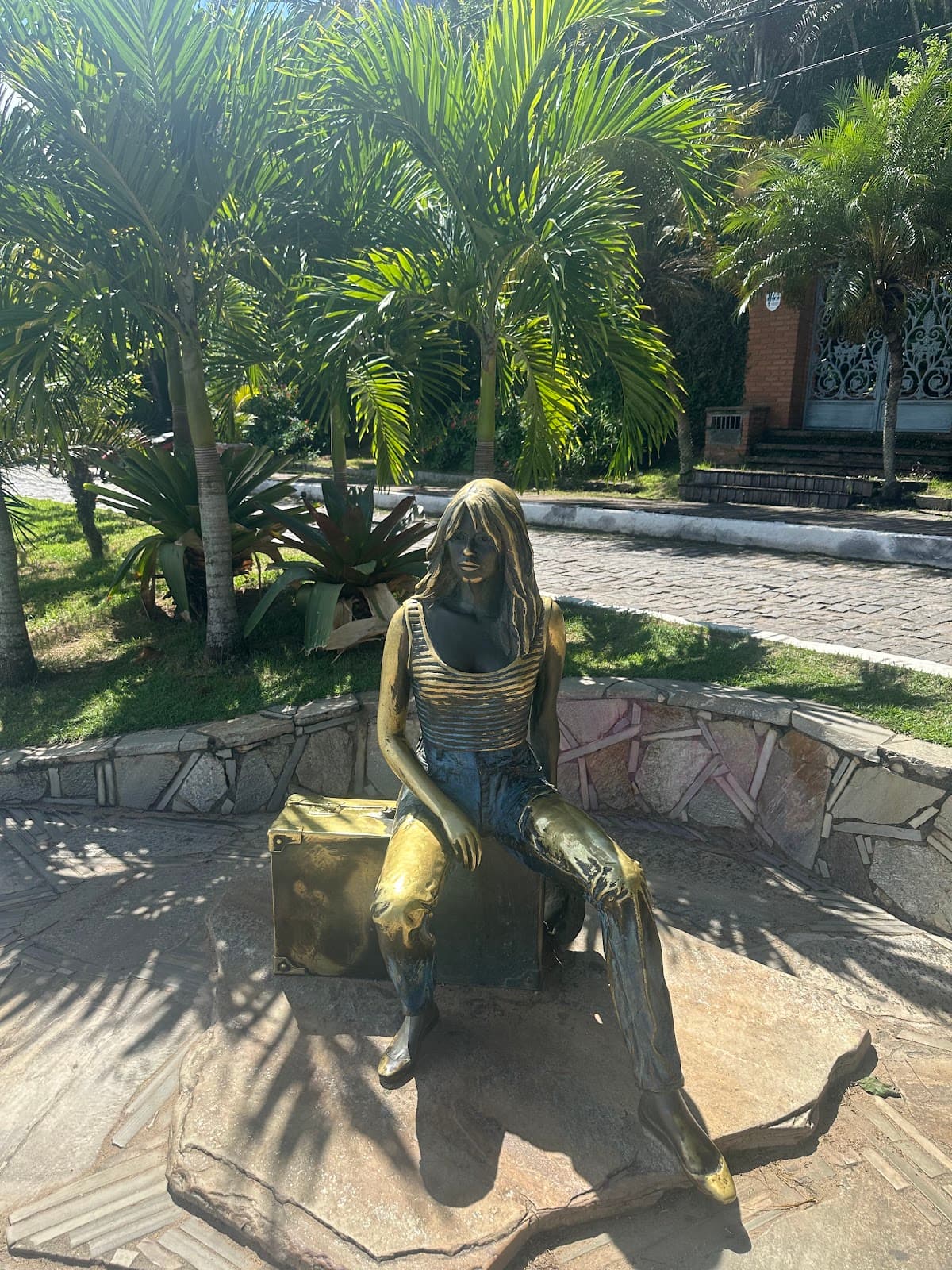 Brigitte Bardot Statue - Image 1