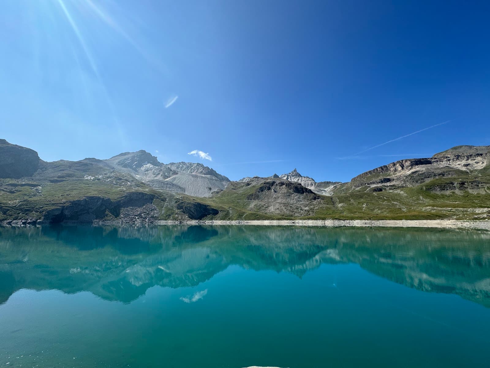 Lac de la Sassière - Image 1