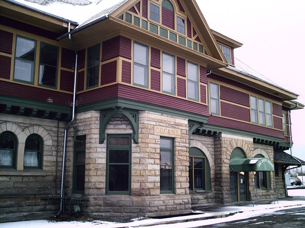 Big Four Depot - Image 1